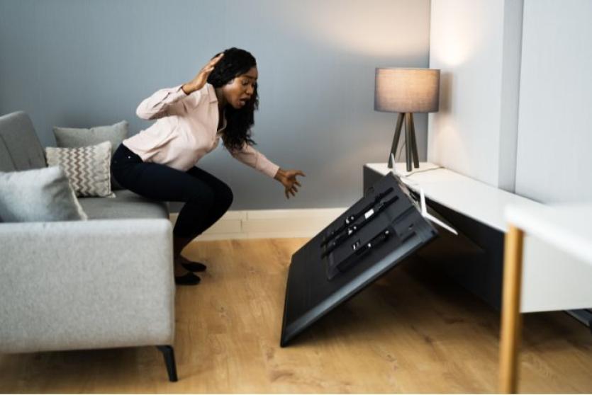 Cutting costs during the cost-of-living crisis? Do not scrimp on insurance!